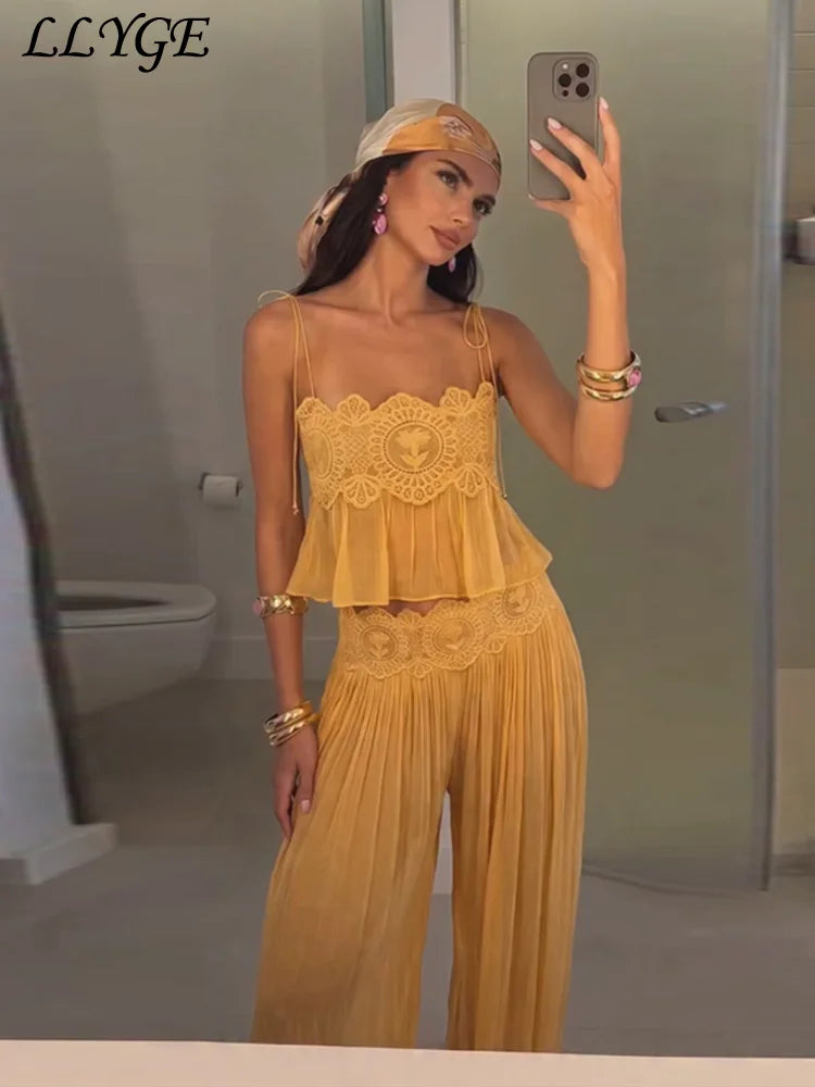 Conjunto Bohemio Top Encaje y Palazzo.