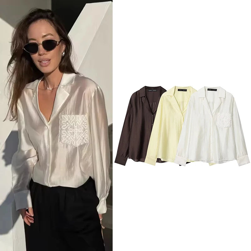 Blusa Satinada Elegante.