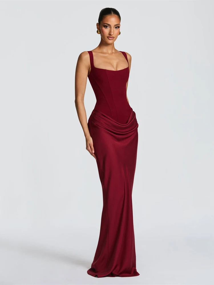 Vestido De Gala Strapless Plisado.