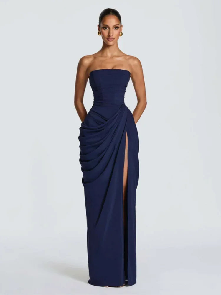 Vestido De Gala Strapless Plisado.