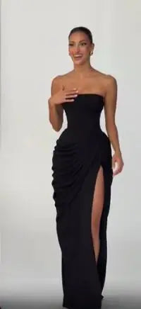 Vestido De Gala Strapless Plisado.