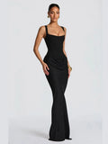 Vestido De Gala Strapless Plisado.